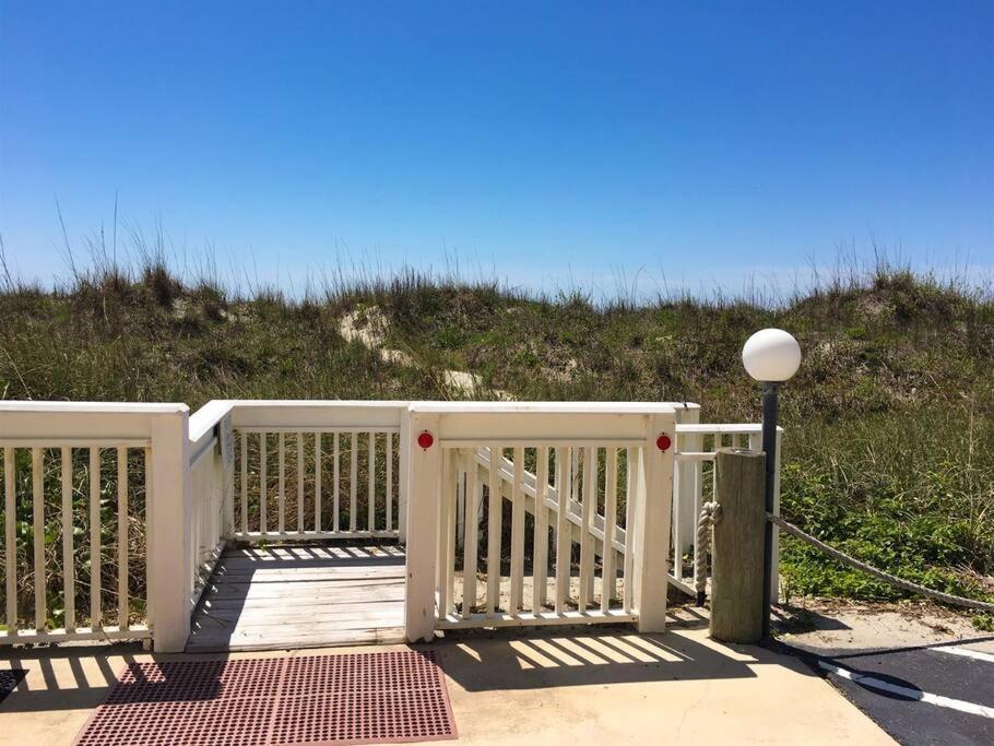 *2Br Oceanfront Retreat*King Ensuite*Pool*Nmb Cherry Grove*Pc4 Myrtle Beach Eksteriør billede